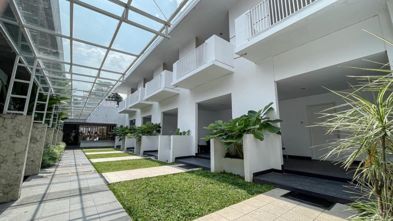 Lpp Convention Hotel Demangan Pakualaman Eksteriør bilde